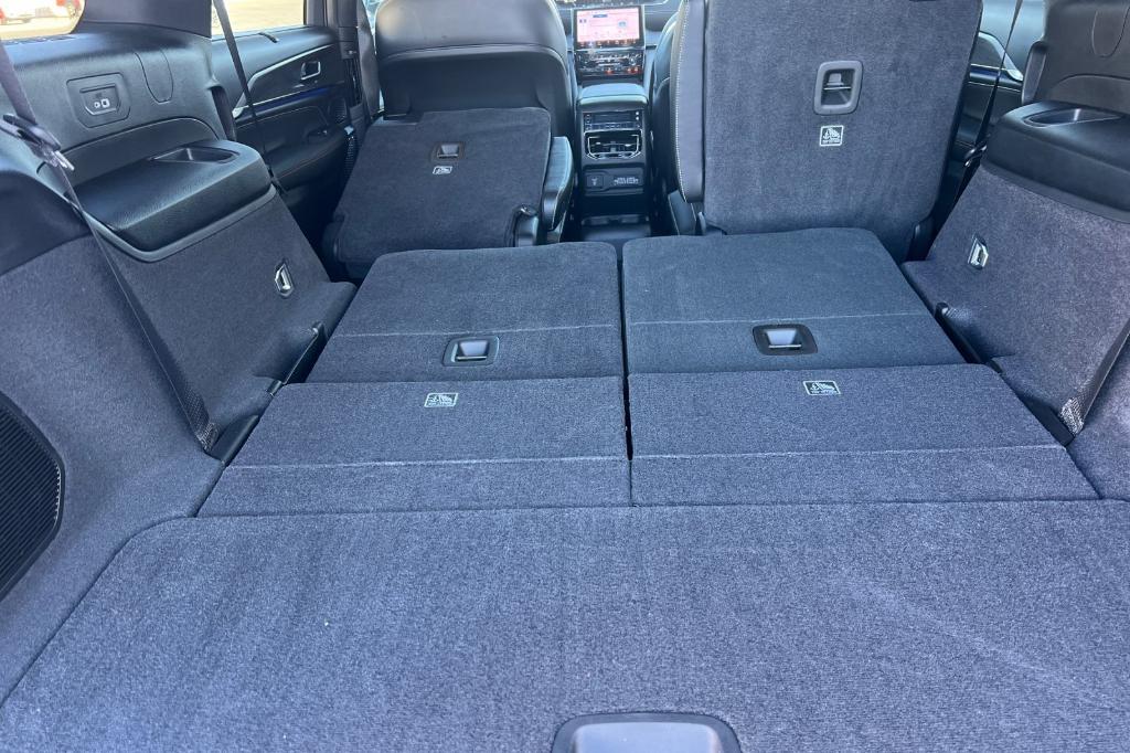 new 2025 Jeep Grand Cherokee L car, priced at $59,586