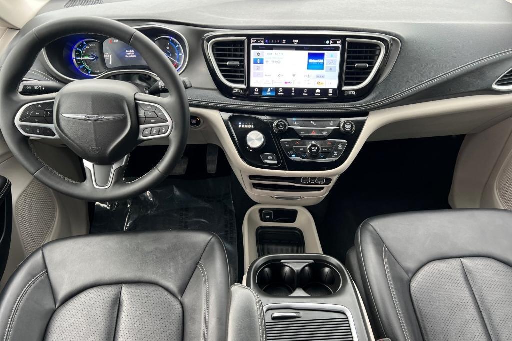 used 2024 Chrysler Pacifica Hybrid car, priced at $28,768