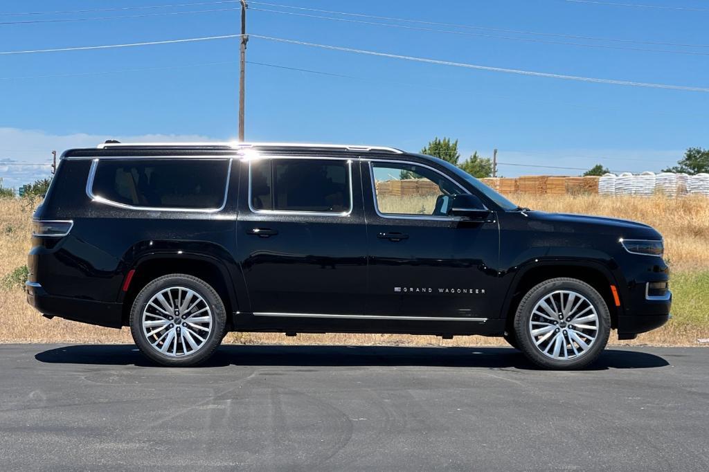 new 2024 Jeep Grand Wagoneer L car, priced at $99,277