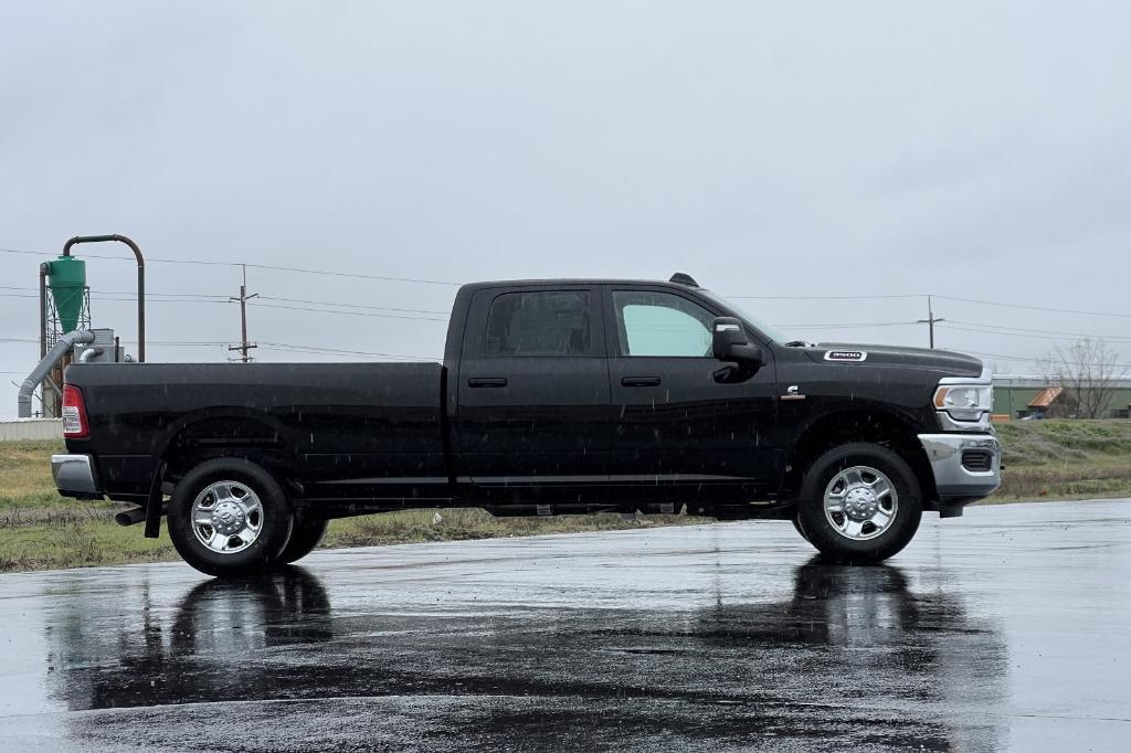 new 2024 Ram 3500 car, priced at $61,611