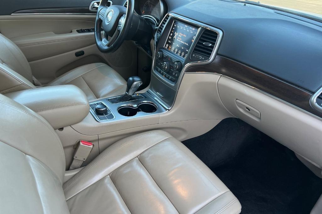 used 2018 Jeep Grand Cherokee car, priced at $17,500