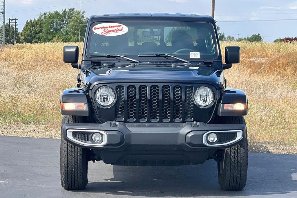 new 2023 Jeep Gladiator car, priced at $39,632