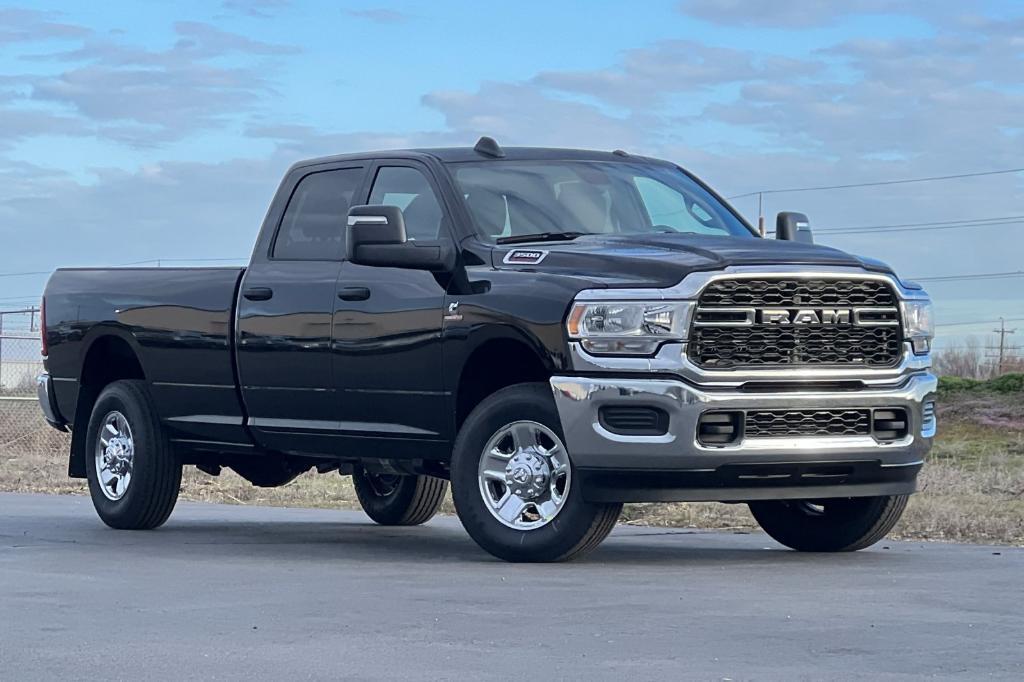 new 2024 Ram 3500 car, priced at $61,611