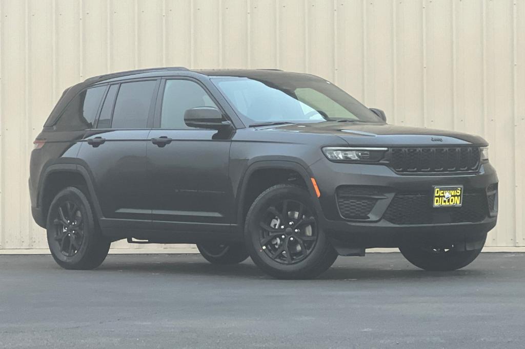 new 2025 Jeep Grand Cherokee car, priced at $40,797