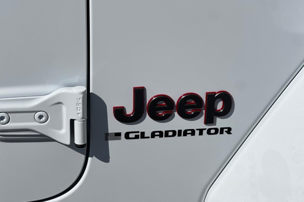 new 2024 Jeep Gladiator car, priced at $51,262