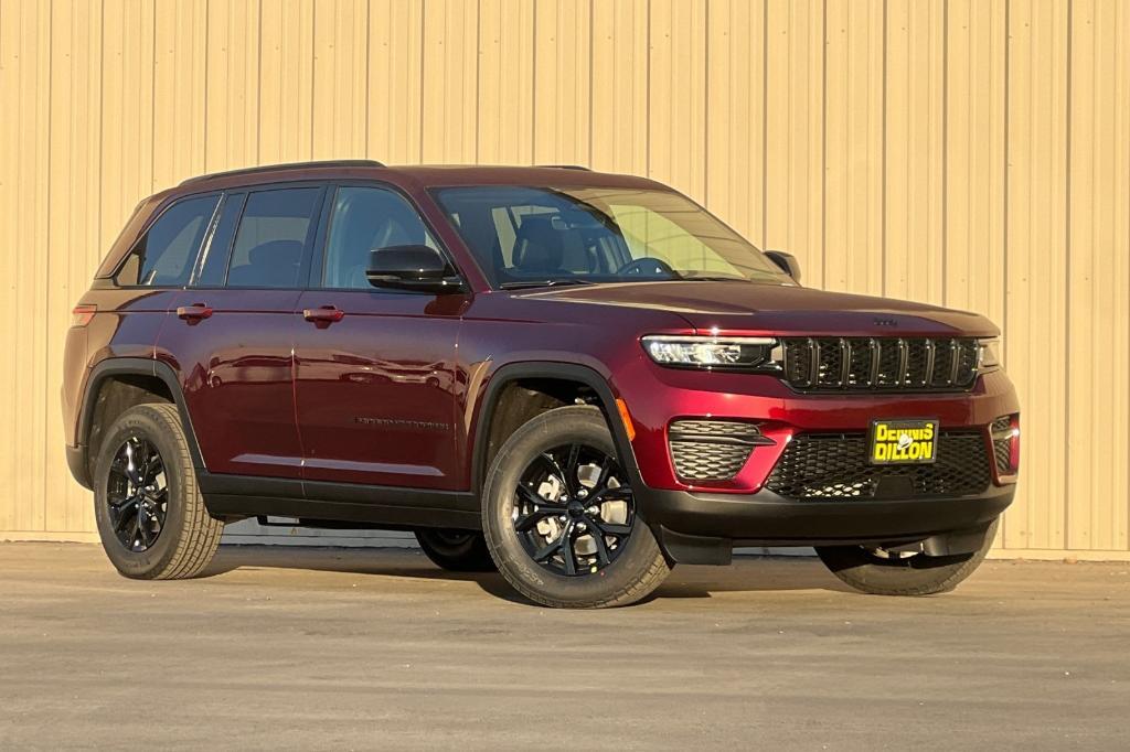 new 2025 Jeep Grand Cherokee car, priced at $44,198