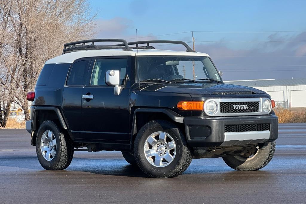 used 2007 Toyota FJ Cruiser car, priced at $16,919