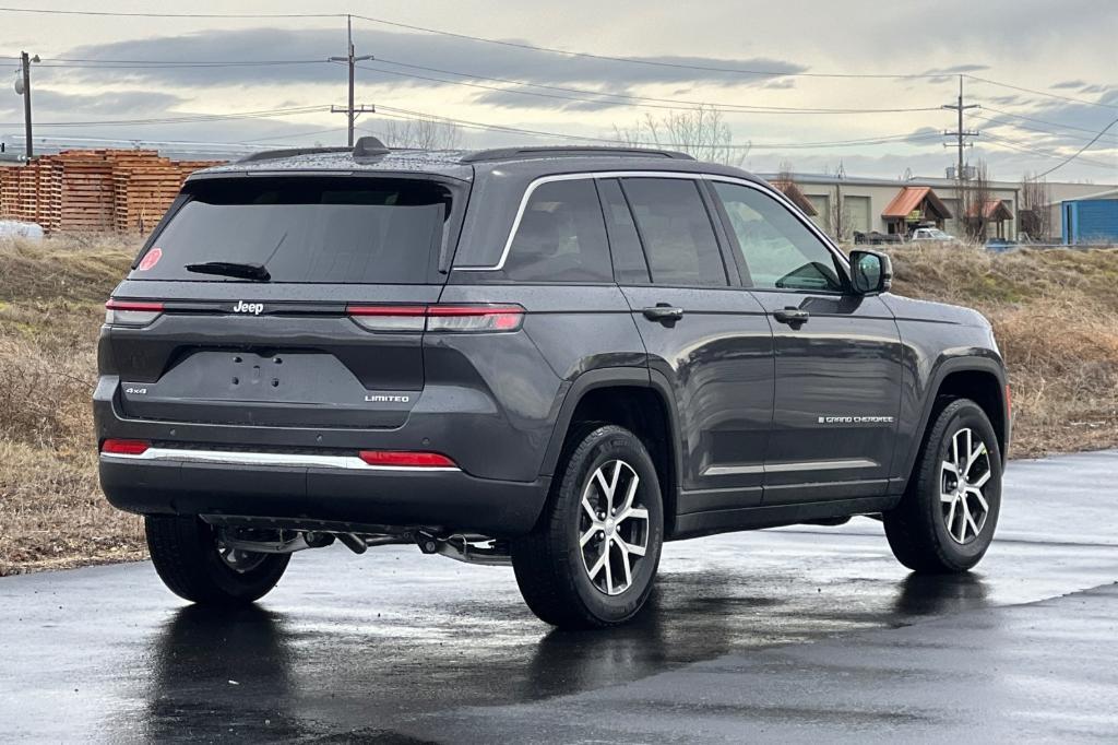 new 2025 Jeep Grand Cherokee car, priced at $43,461