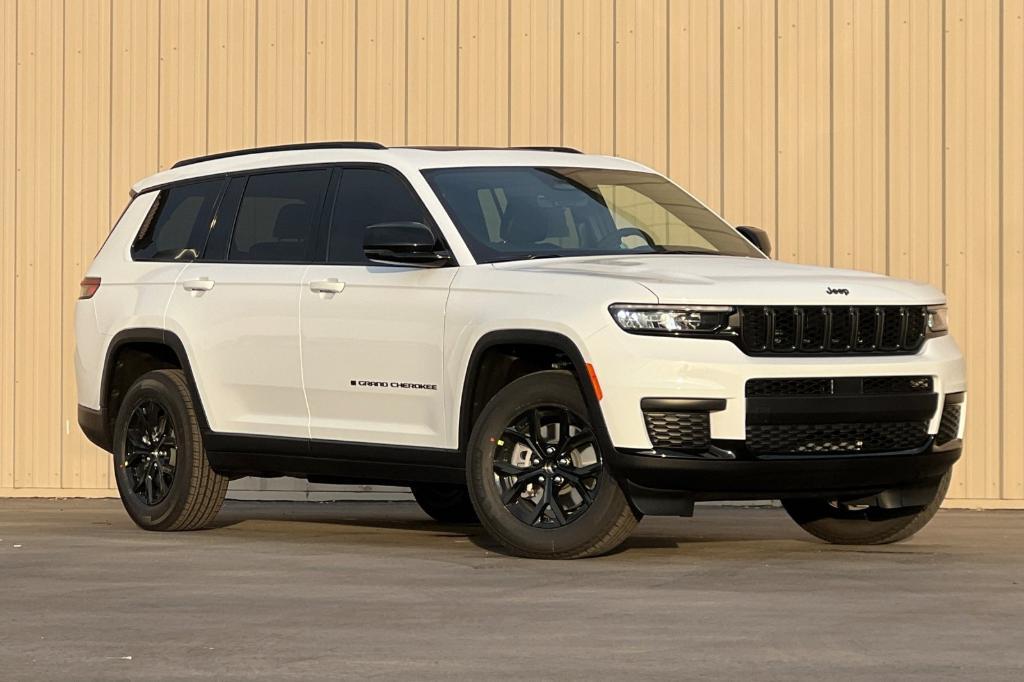 new 2025 Jeep Grand Cherokee L car, priced at $45,369