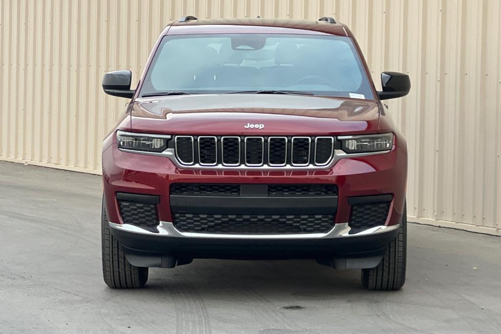 new 2024 Jeep Grand Cherokee L car, priced at $38,294