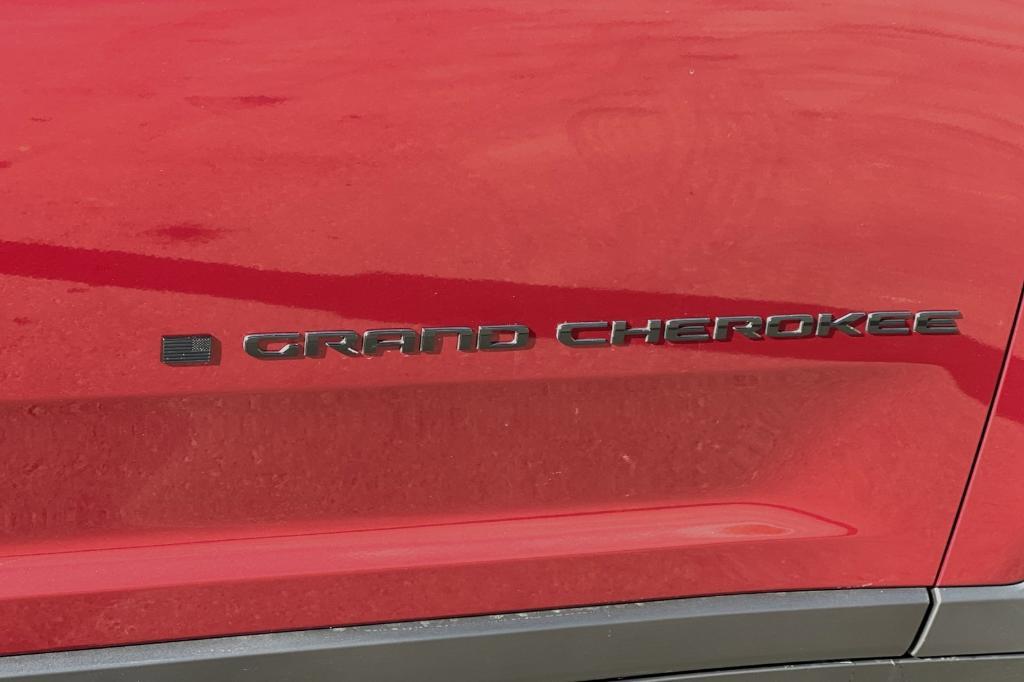 new 2025 Jeep Grand Cherokee L car, priced at $45,598