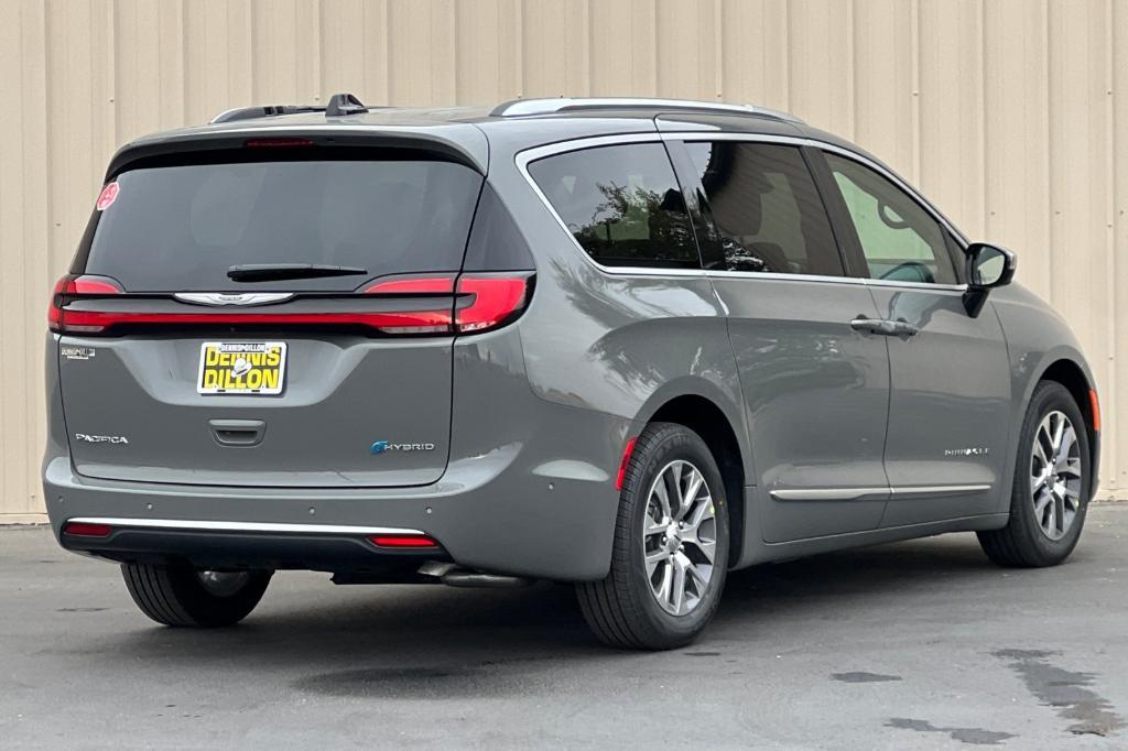 new 2025 Chrysler Pacifica Hybrid car, priced at $50,883