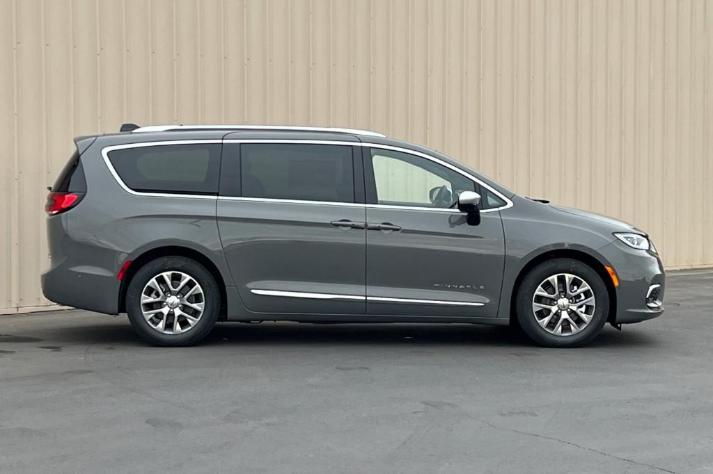 new 2025 Chrysler Pacifica Hybrid car, priced at $50,883