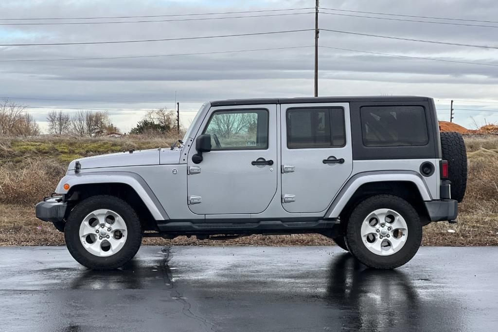 used 2013 Jeep Wrangler Unlimited car, priced at $17,500