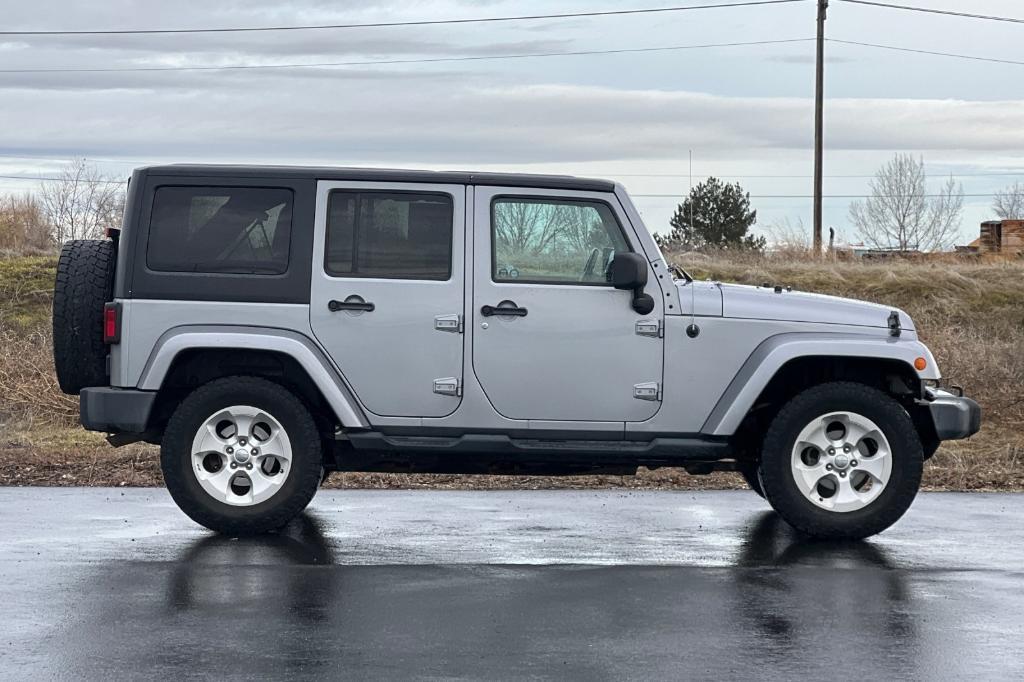 used 2013 Jeep Wrangler Unlimited car, priced at $17,500