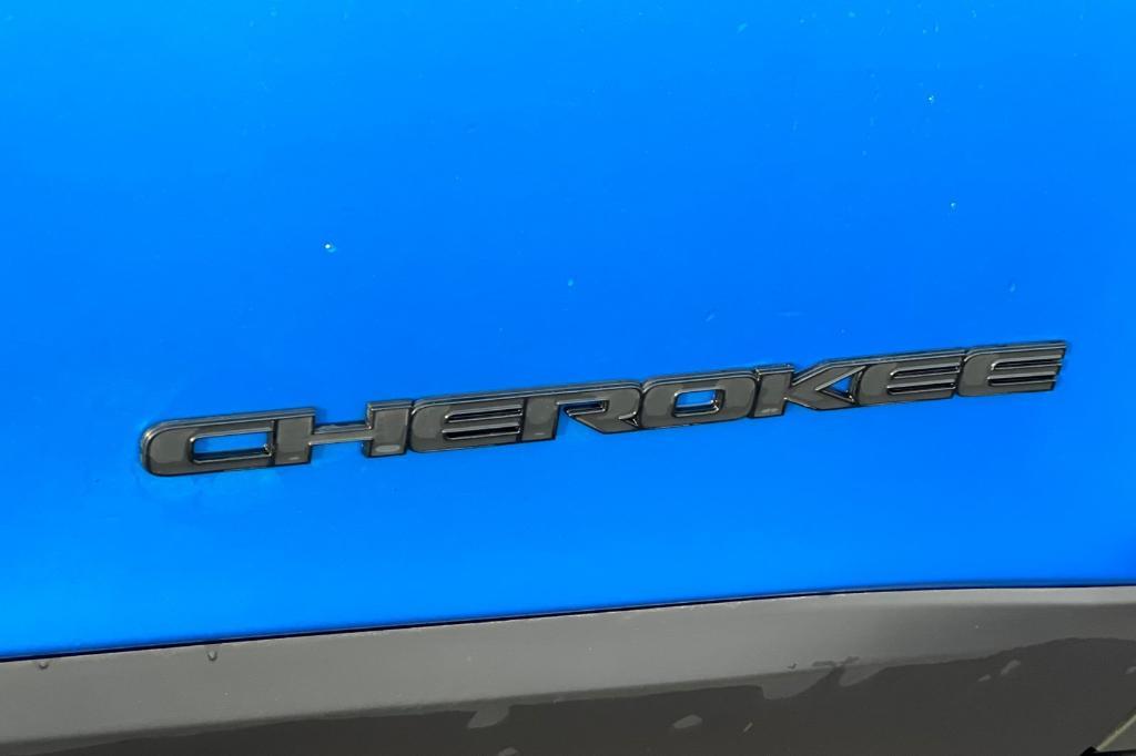 new 2023 Jeep Cherokee car, priced at $34,852