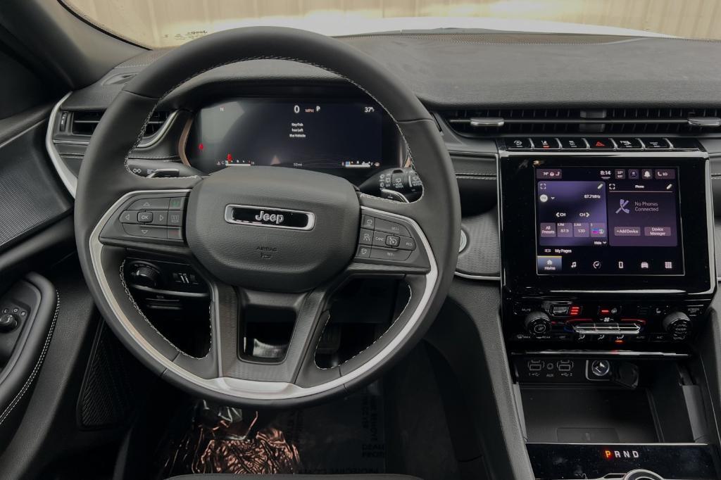 new 2025 Jeep Grand Cherokee car, priced at $40,935