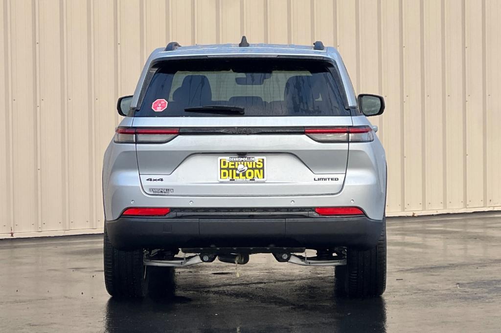 new 2025 Jeep Grand Cherokee car, priced at $46,333