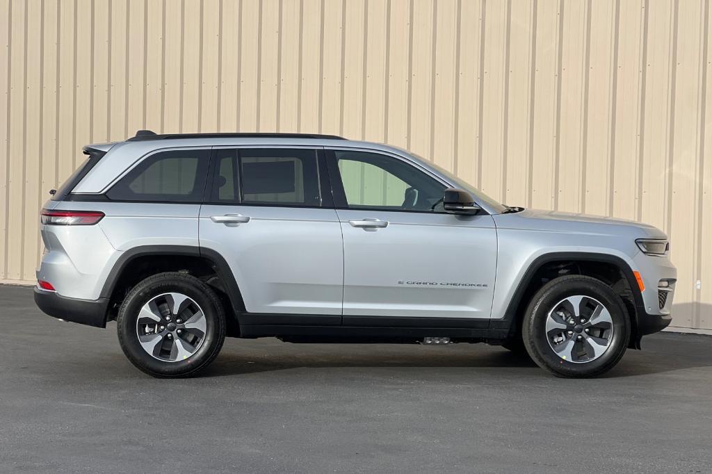 new 2024 Jeep Grand Cherokee 4xe car, priced at $51,762