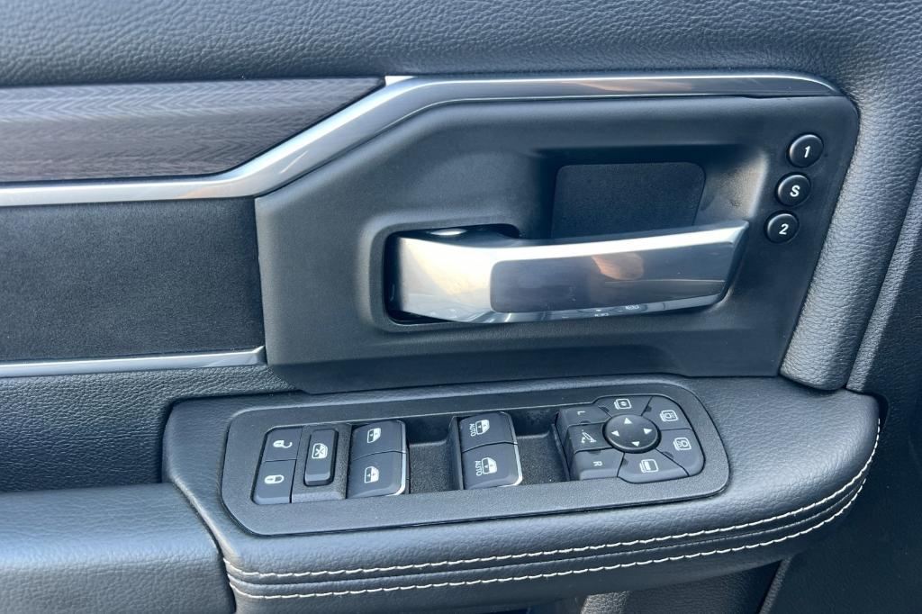 new 2025 Ram 3500 car, priced at $75,037