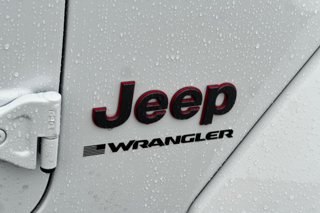 new 2025 Jeep Wrangler car, priced at $61,740