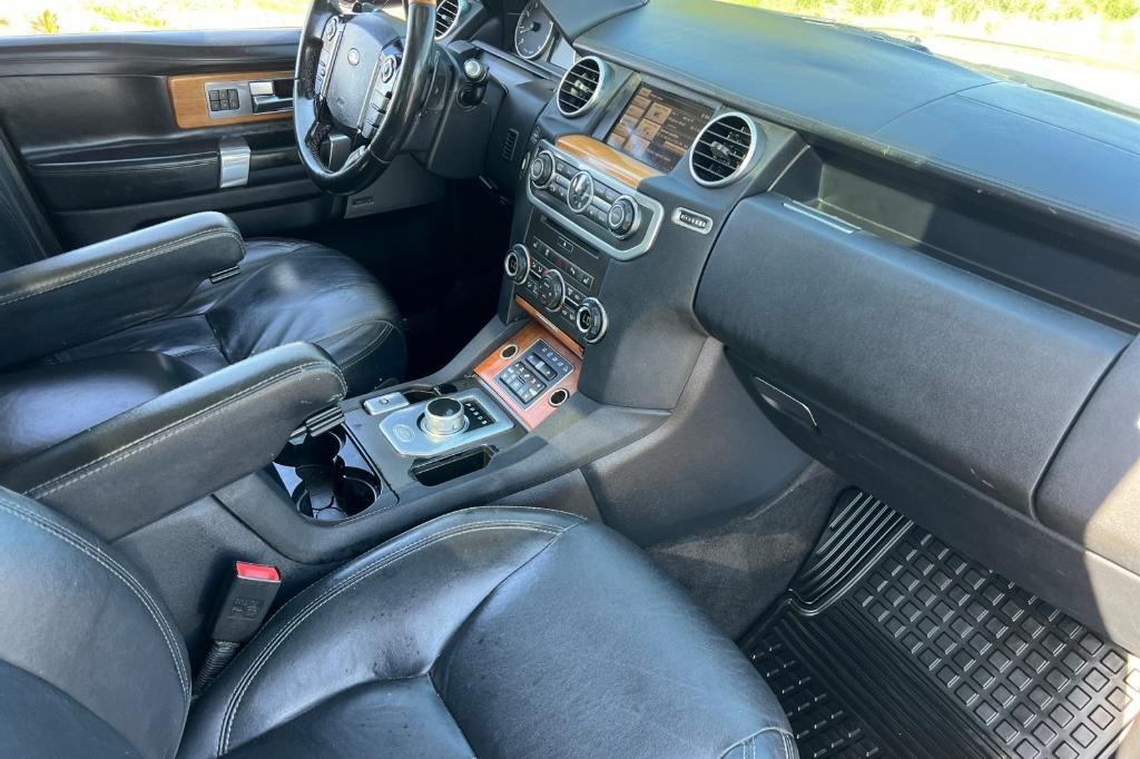 used 2015 Land Rover LR4 car, priced at $13,995