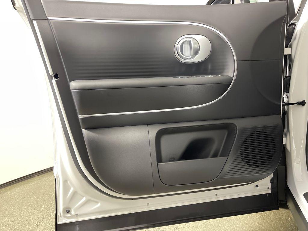 new 2026 Hyundai IONIQ 9 car, priced at $60,499