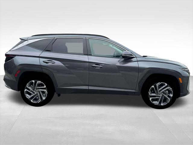 new 2025 Hyundai TUCSON Hybrid car, priced at $42,145