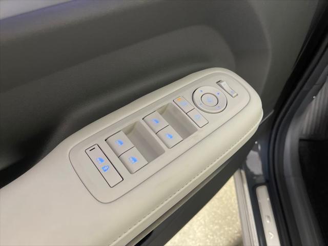 new 2025 Hyundai SANTA FE HEV car, priced at $48,504