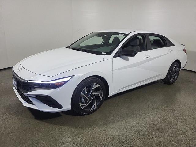 new 2025 Hyundai Elantra car, priced at $24,285