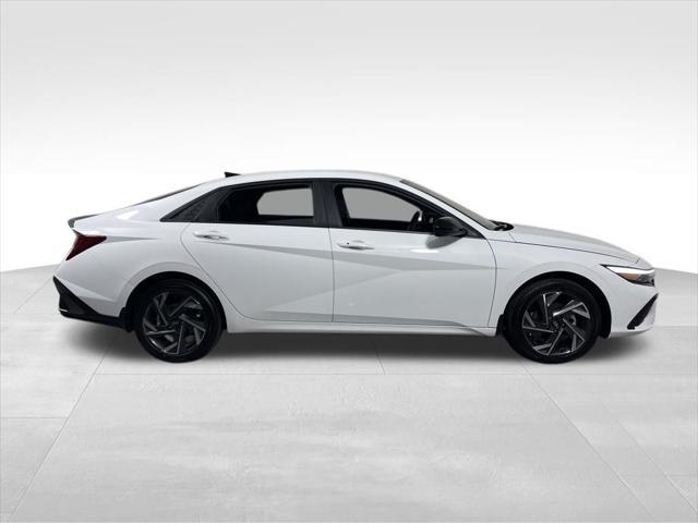 new 2025 Hyundai Elantra car, priced at $28,255