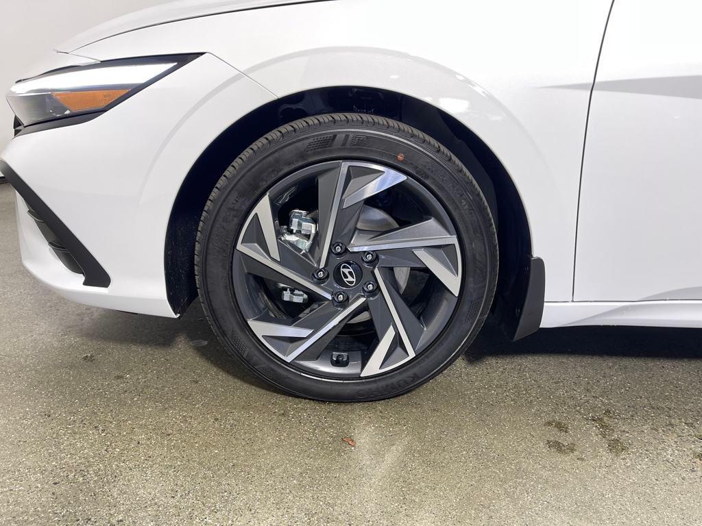 new 2025 Hyundai Elantra car, priced at $24,339