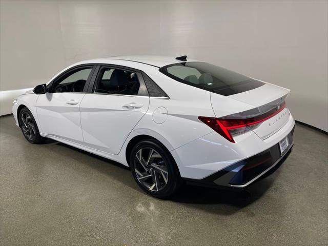 new 2025 Hyundai Elantra car, priced at $30,865