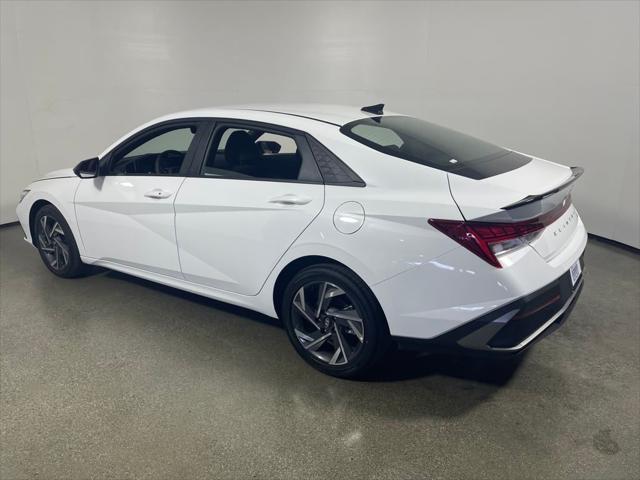 new 2025 Hyundai Elantra car, priced at $27,985