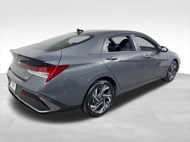 new 2025 Hyundai Elantra car, priced at $26,925