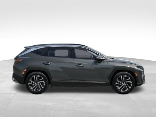 new 2025 Hyundai TUCSON Hybrid car, priced at $42,145