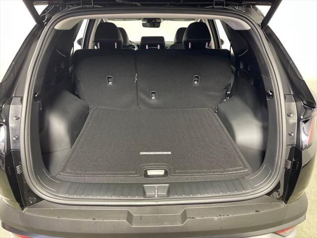 new 2025 Hyundai TUCSON Hybrid car, priced at $37,180