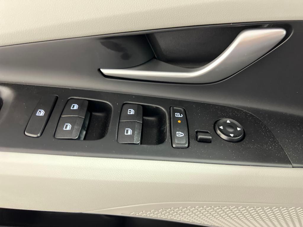 new 2025 Hyundai ELANTRA HEV car, priced at $28,109