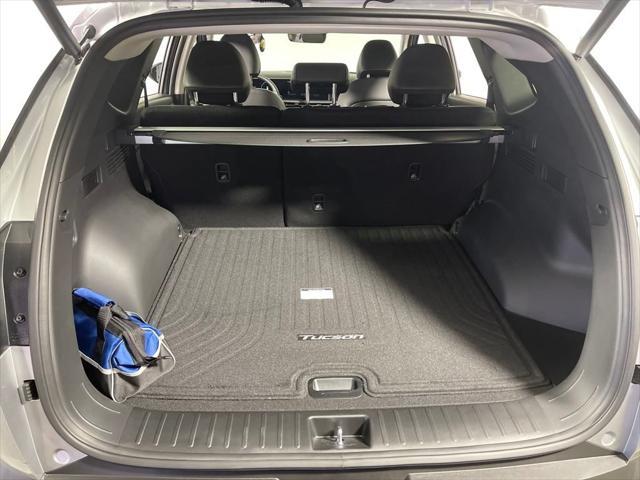 new 2025 Hyundai TUCSON Hybrid car, priced at $37,845