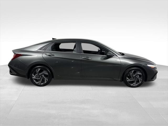 new 2025 Hyundai Elantra car, priced at $29,310