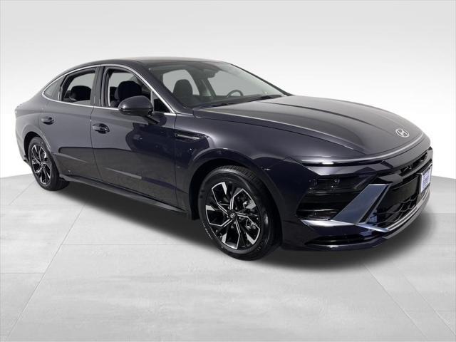 new 2025 Hyundai Sonata car, priced at $28,540