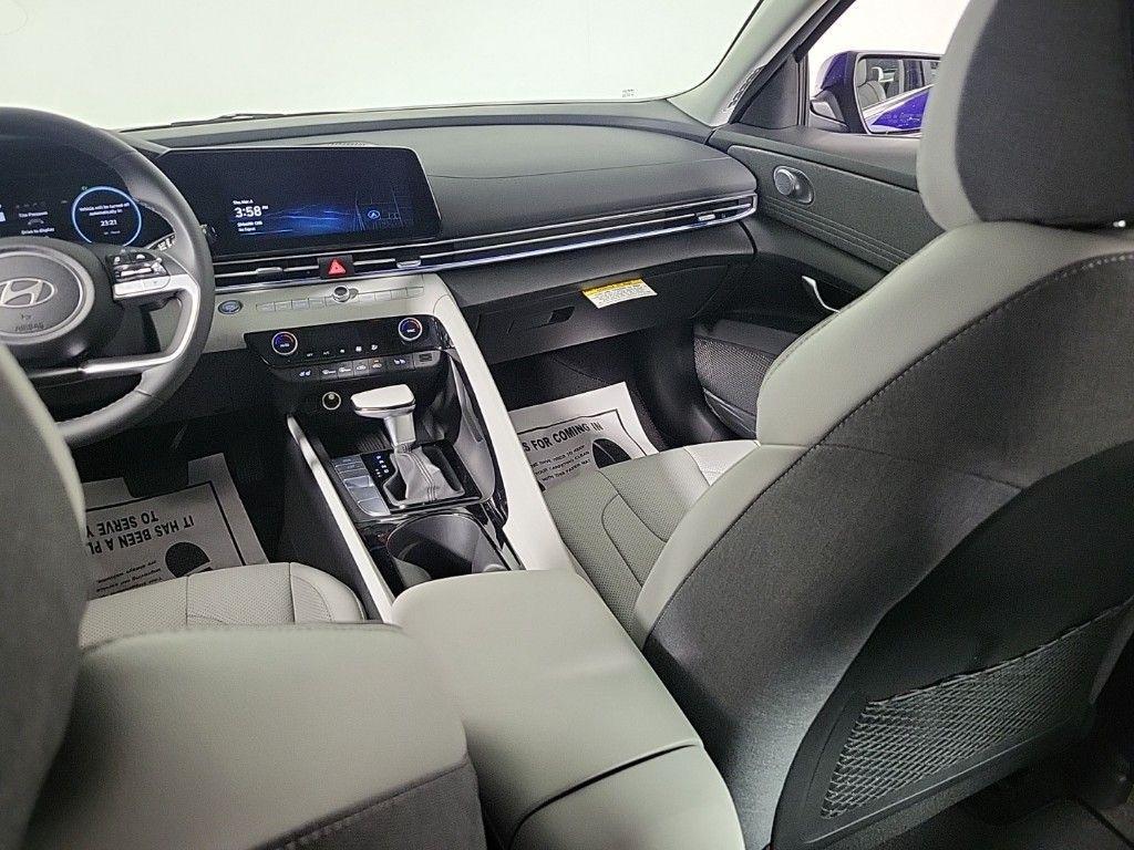 new 2025 Hyundai ELANTRA HEV car, priced at $28,597