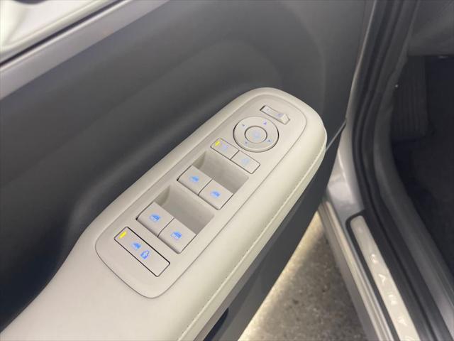 new 2025 Hyundai SANTA FE HEV car, priced at $47,627