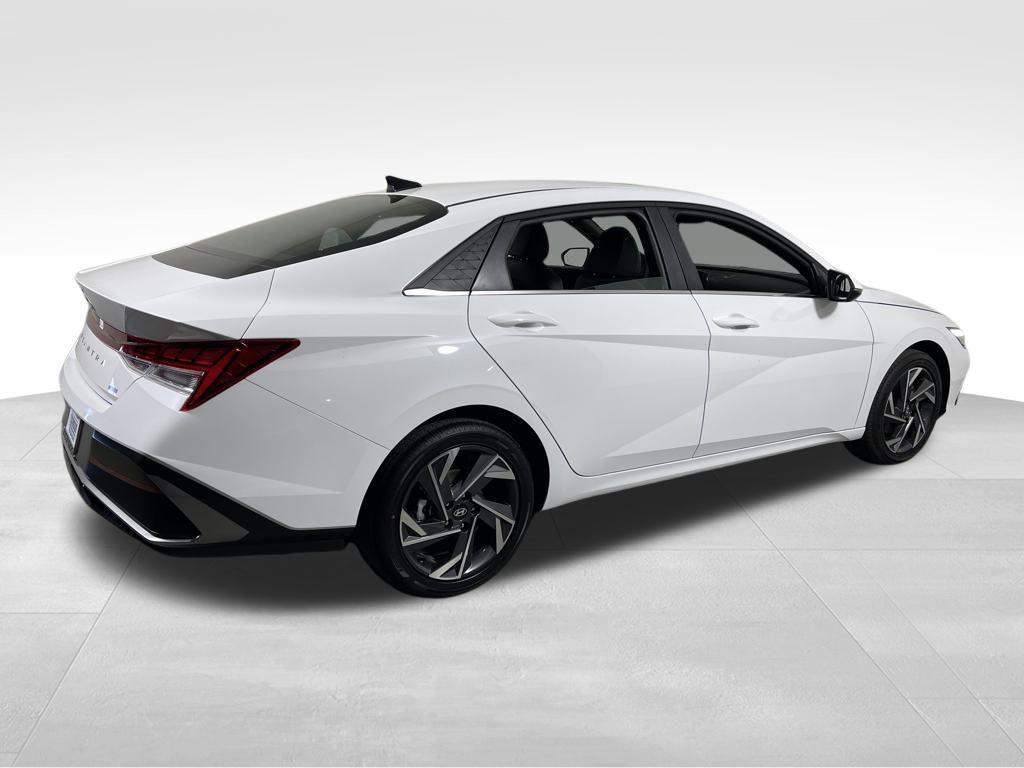 new 2025 Hyundai Elantra car, priced at $29,108