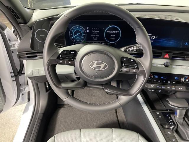 new 2025 Hyundai Elantra car, priced at $31,090