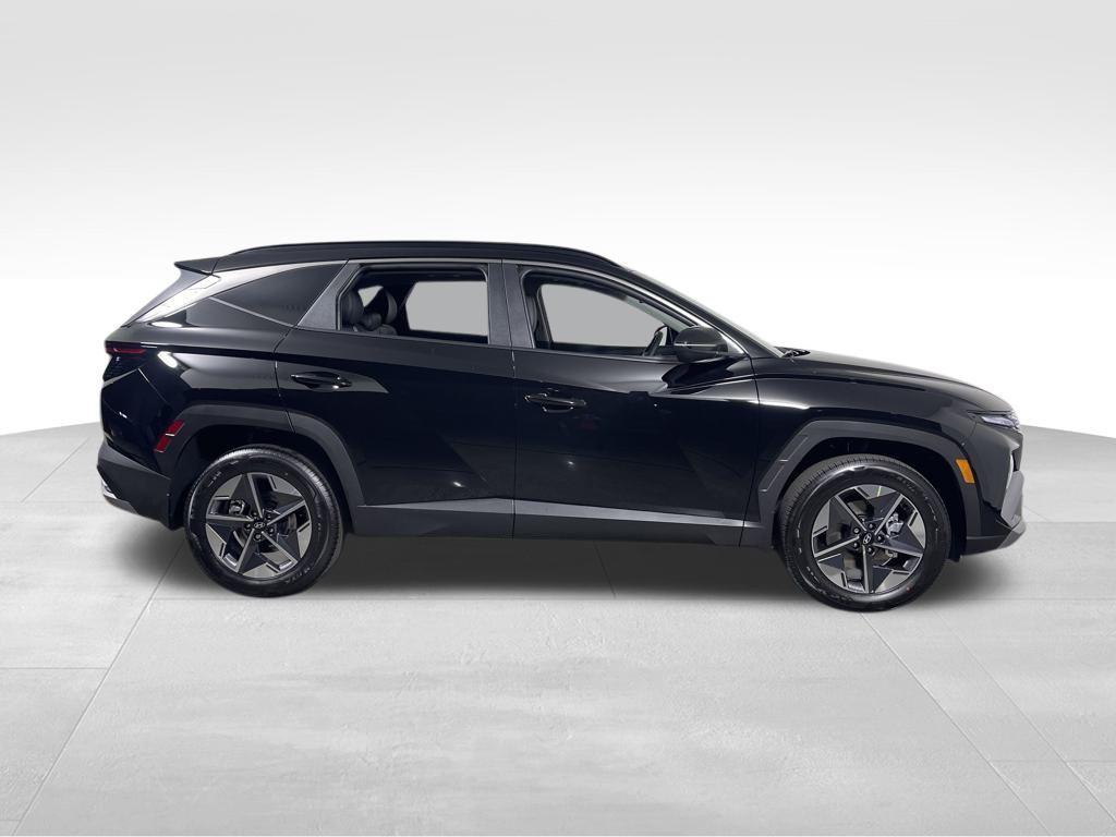 new 2025 Hyundai TUCSON Hybrid car, priced at $34,500