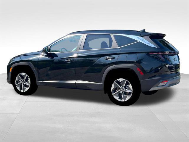 new 2025 Hyundai TUCSON Hybrid car, priced at $37,250