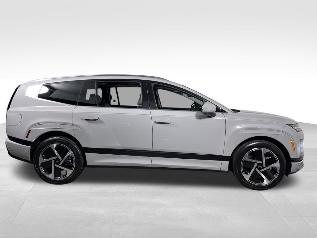 new 2026 Hyundai IONIQ 9 car, priced at $72,953