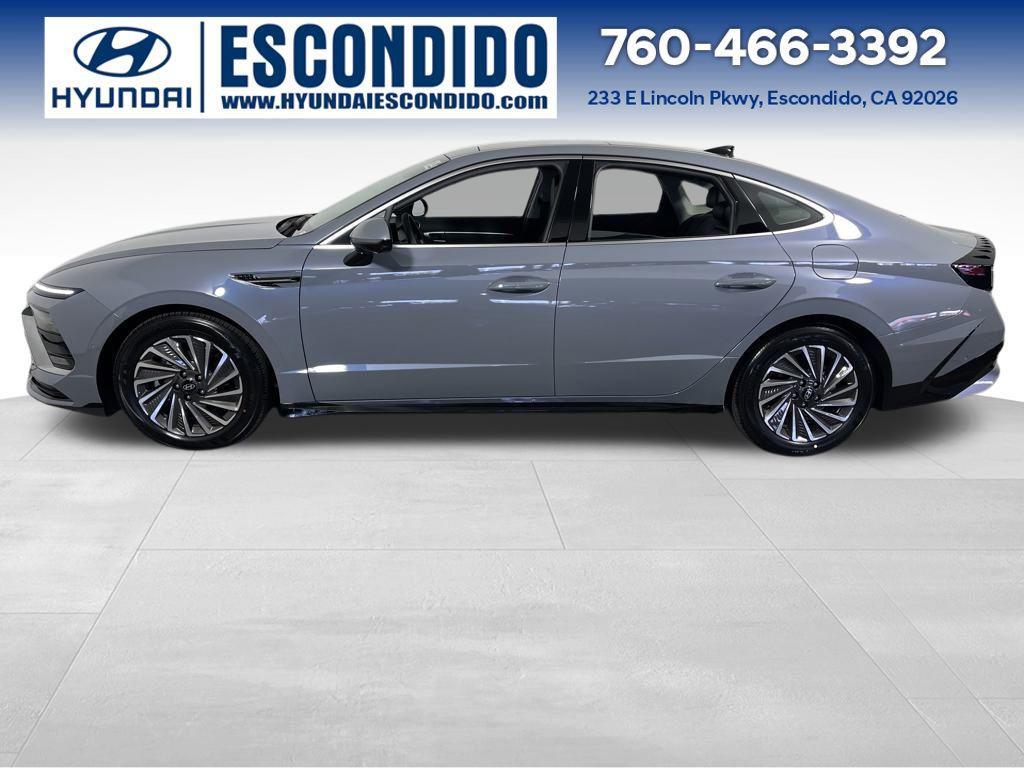 new 2025 Hyundai Sonata Hybrid car, priced at $37,015