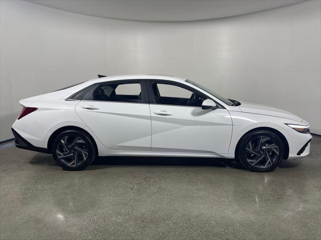 new 2025 Hyundai Elantra car, priced at $30,870